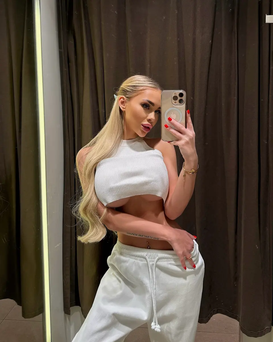 Angelica escort in Dubai