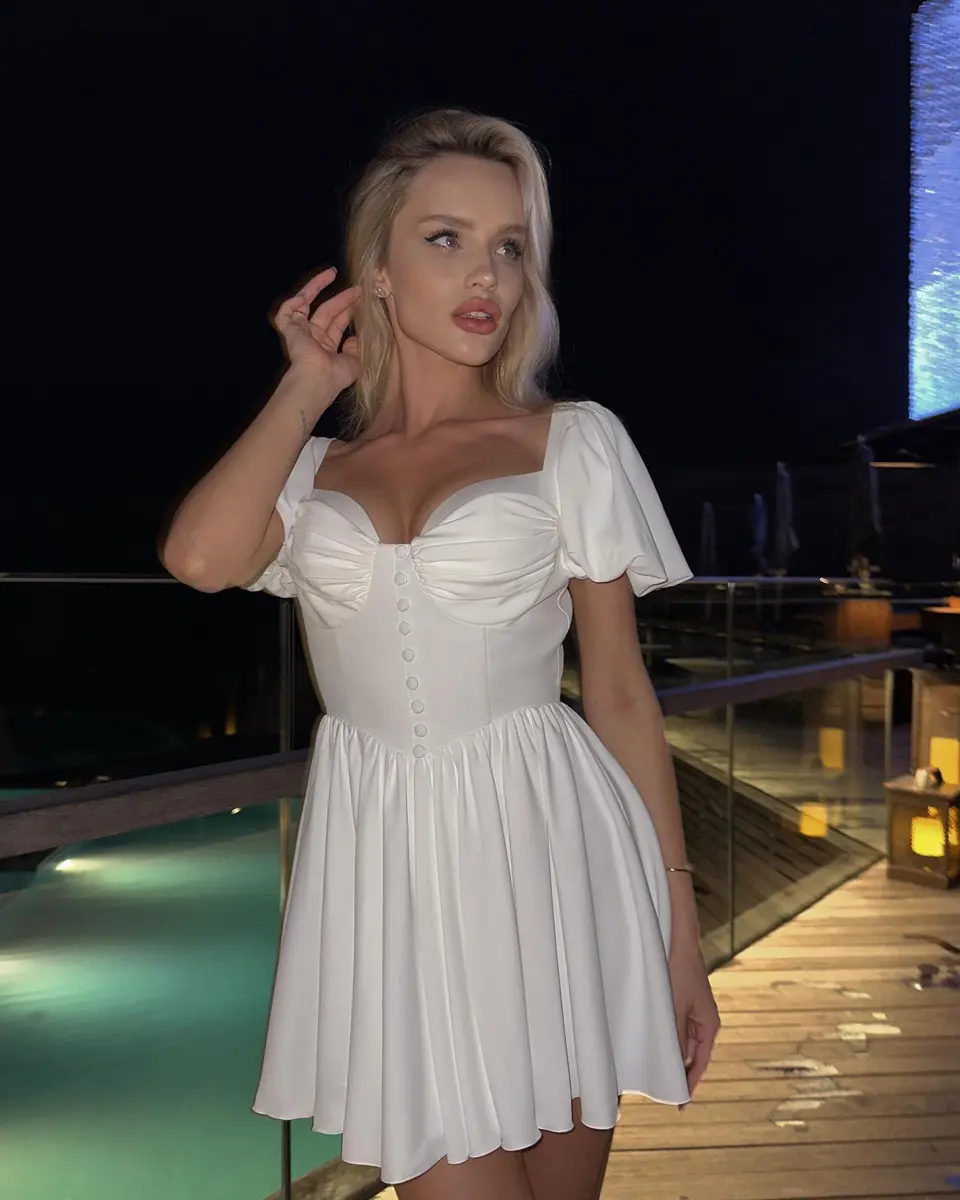 Aurora escort in Dubai