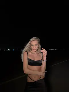 Aurora escort in London