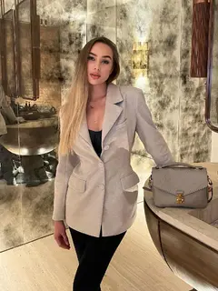 Charlotte escort in Dubai