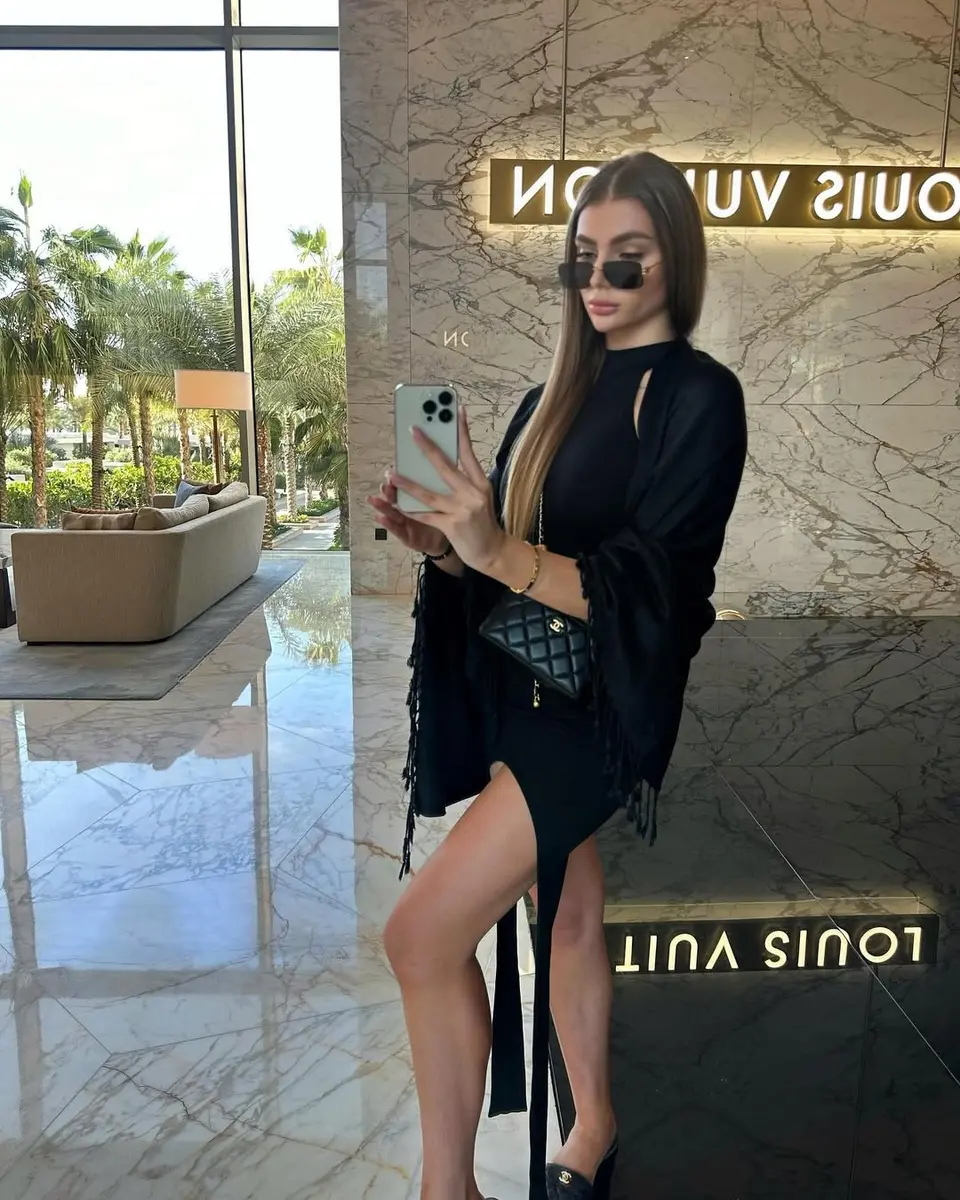 Jasmine escort in Dubai