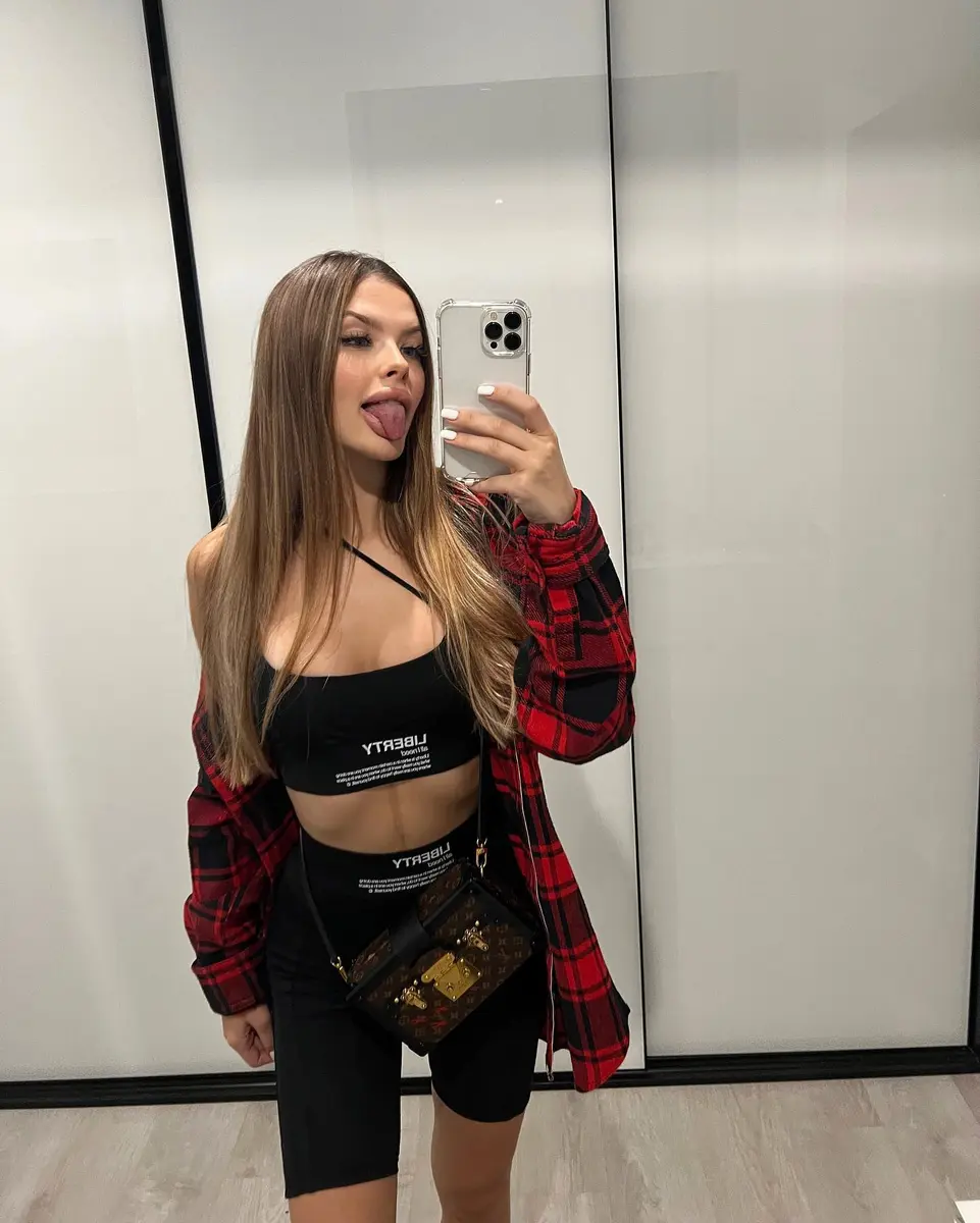 Lada escort in Dubai