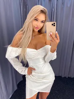 Nelya escort in Dubai