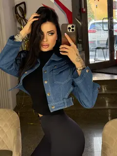 Rose escort in Dubai