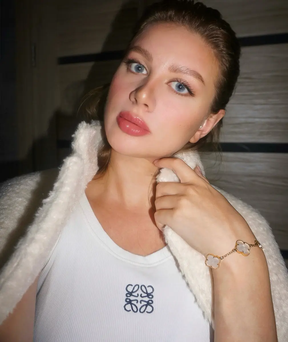 Sabina escort in Dubai