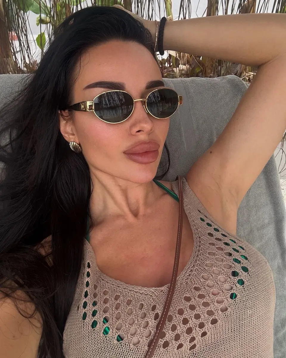 Selena escort in Dubai