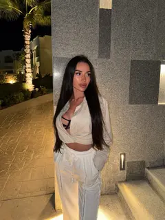 Selena escort in Dubai