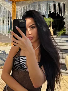 Selena escort in Rome