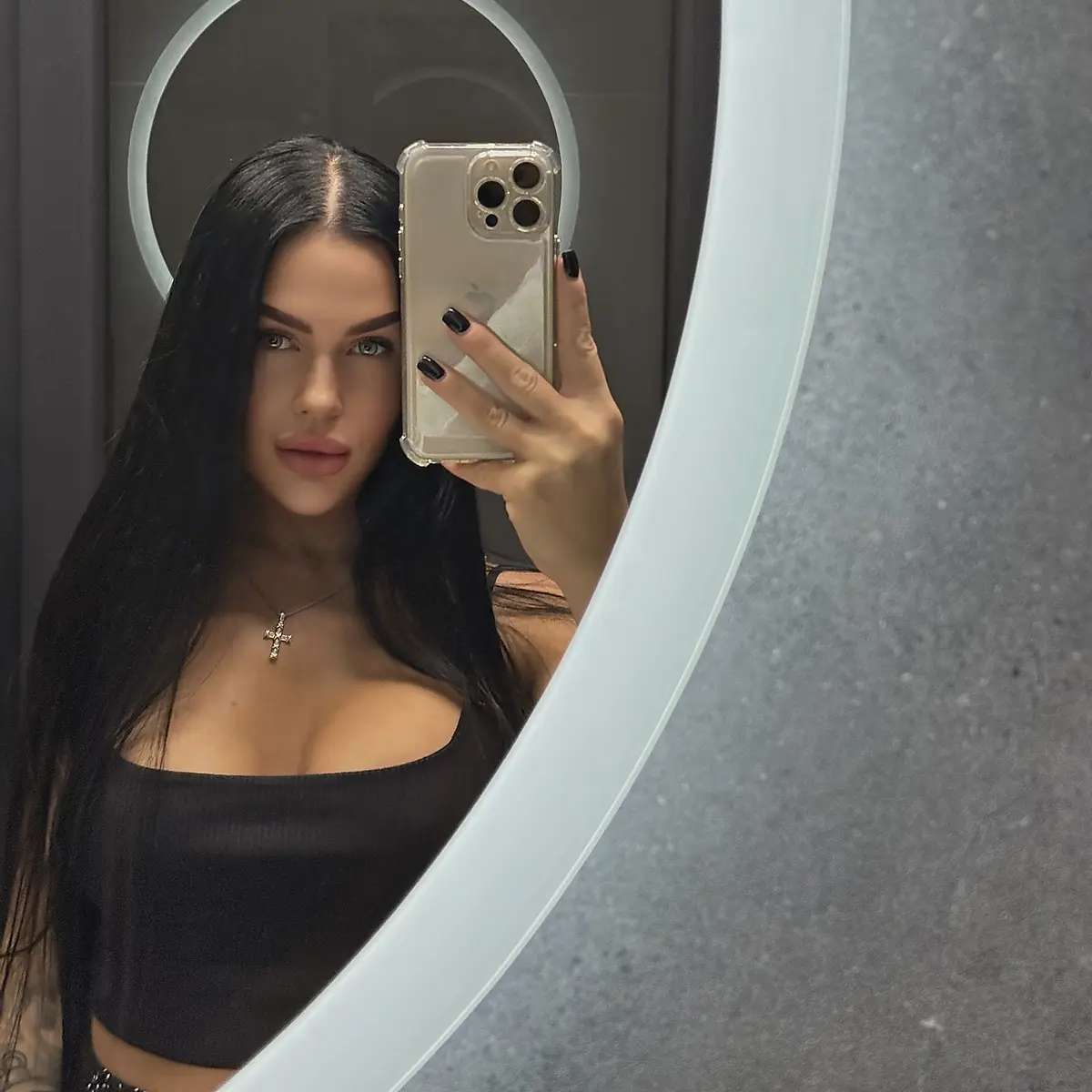 Varya escort in Dubai