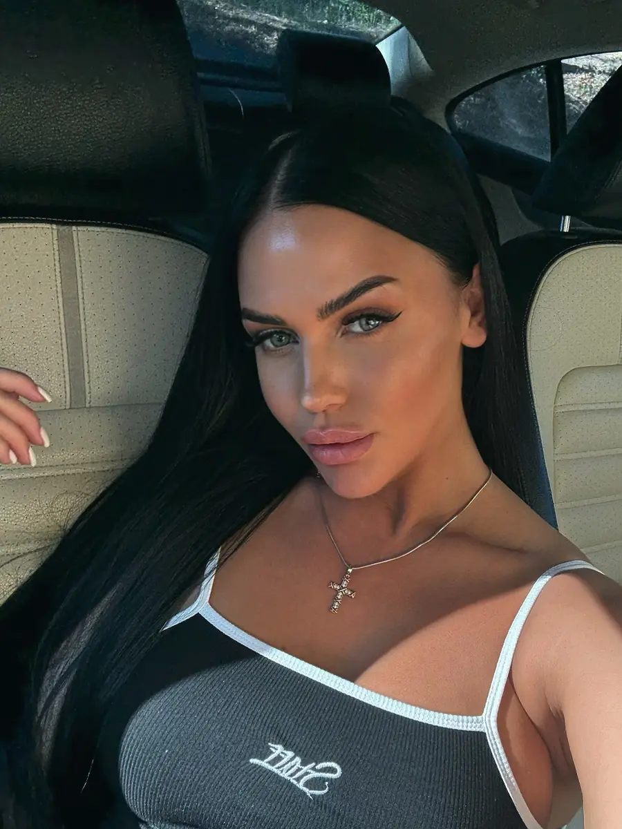 Varya escort in Dubai